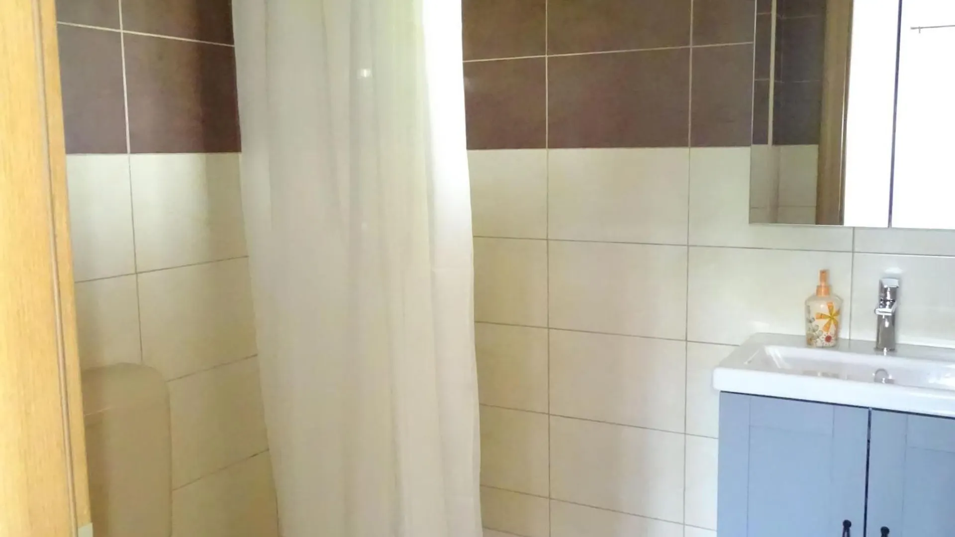 Apartmani Luna - Studio Apartment Sukošan 0*,
