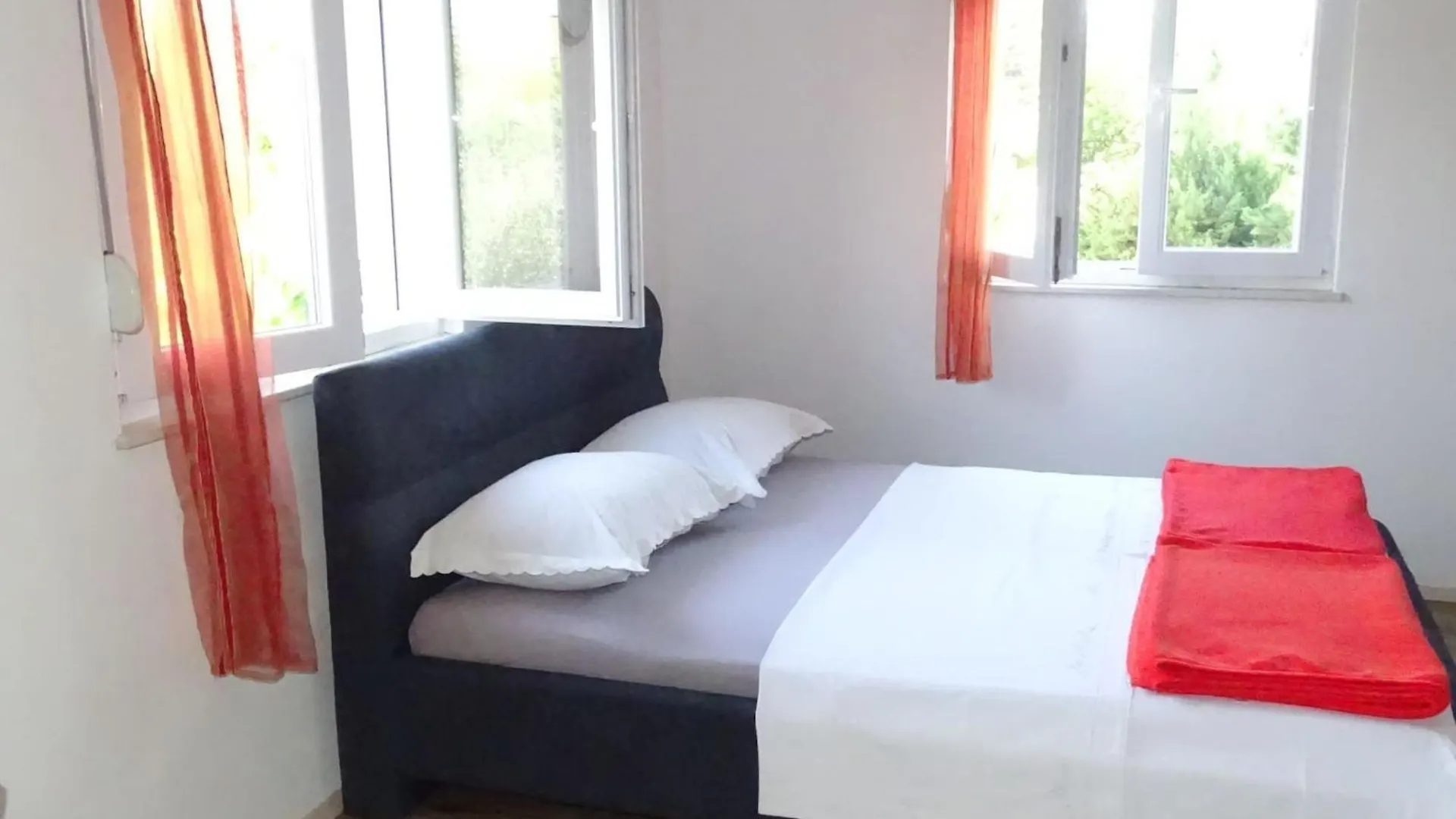 Apartmani Luna - Studio Apartment Sukošan クロアチア